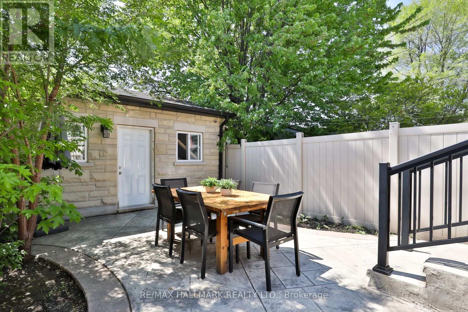 144 BOON AVENUE - 47