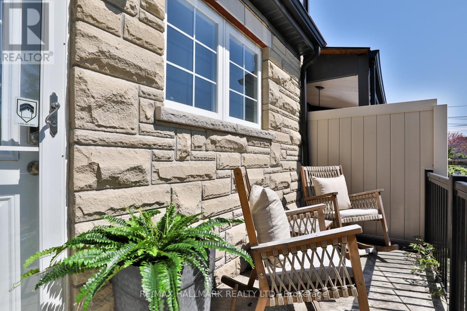 144 BOON AVENUE - 49