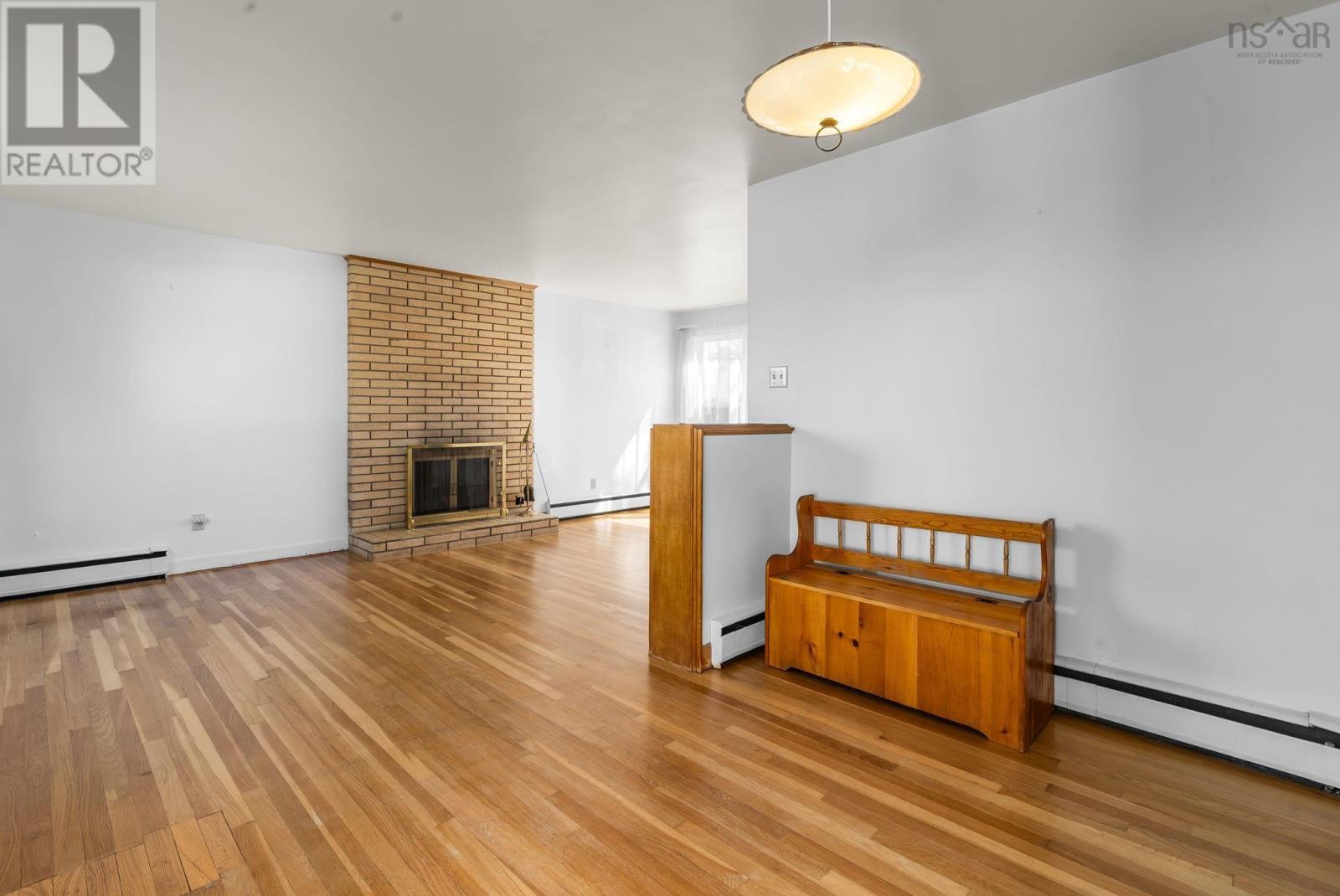 876 Bridges Street - 14