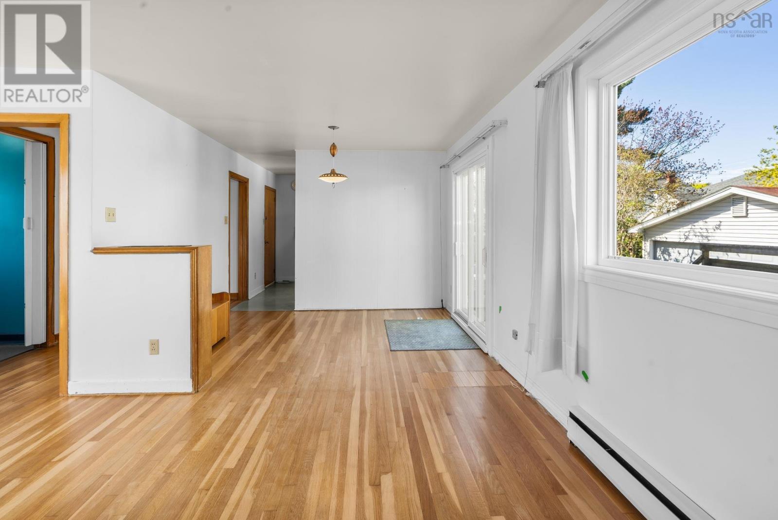 876 Bridges Street - 10