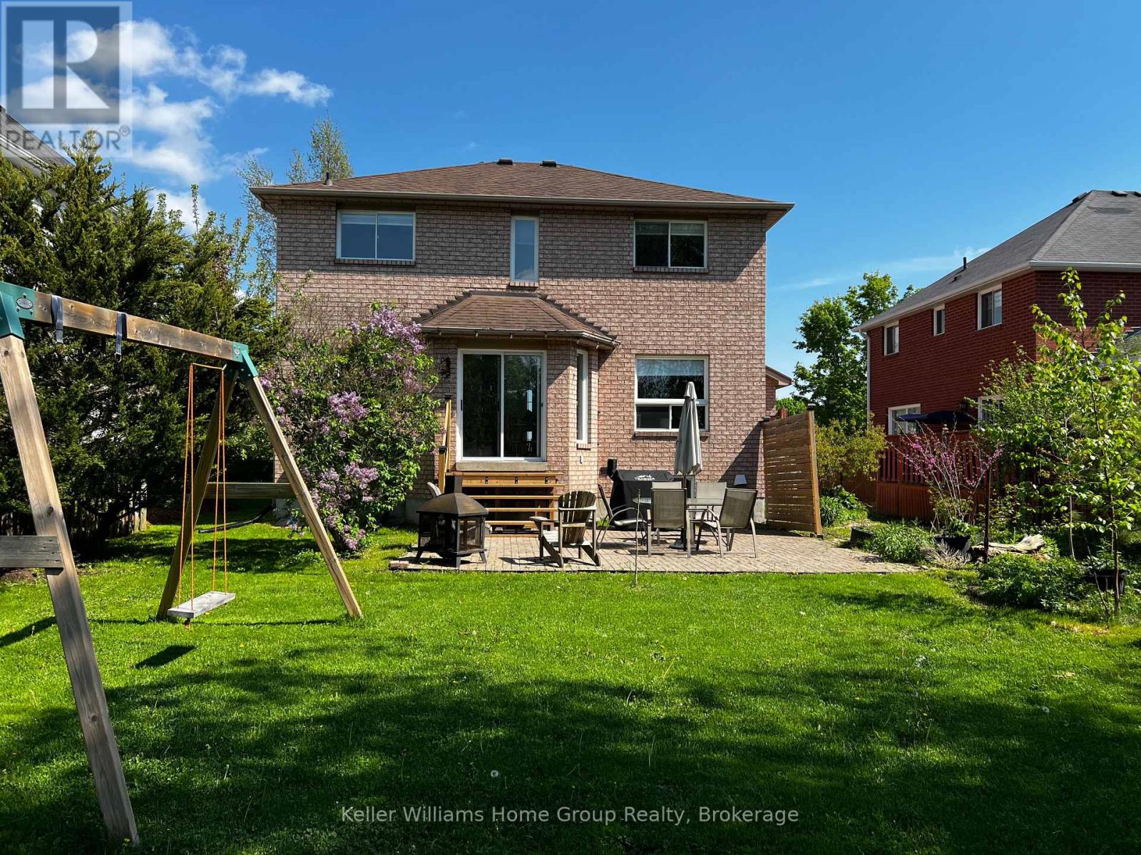 304 DANIEL CRESCENT - 38