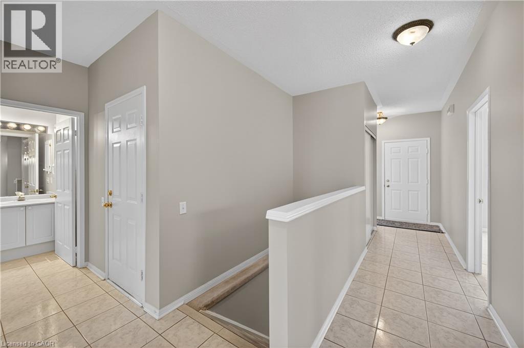 156 SILVERBIRCH Boulevard - 5