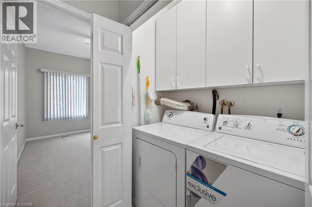 156 SILVERBIRCH Boulevard - 19