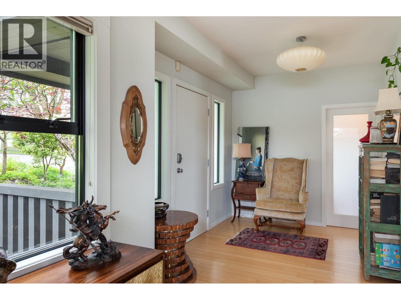112 MINER STREET, New Westminster