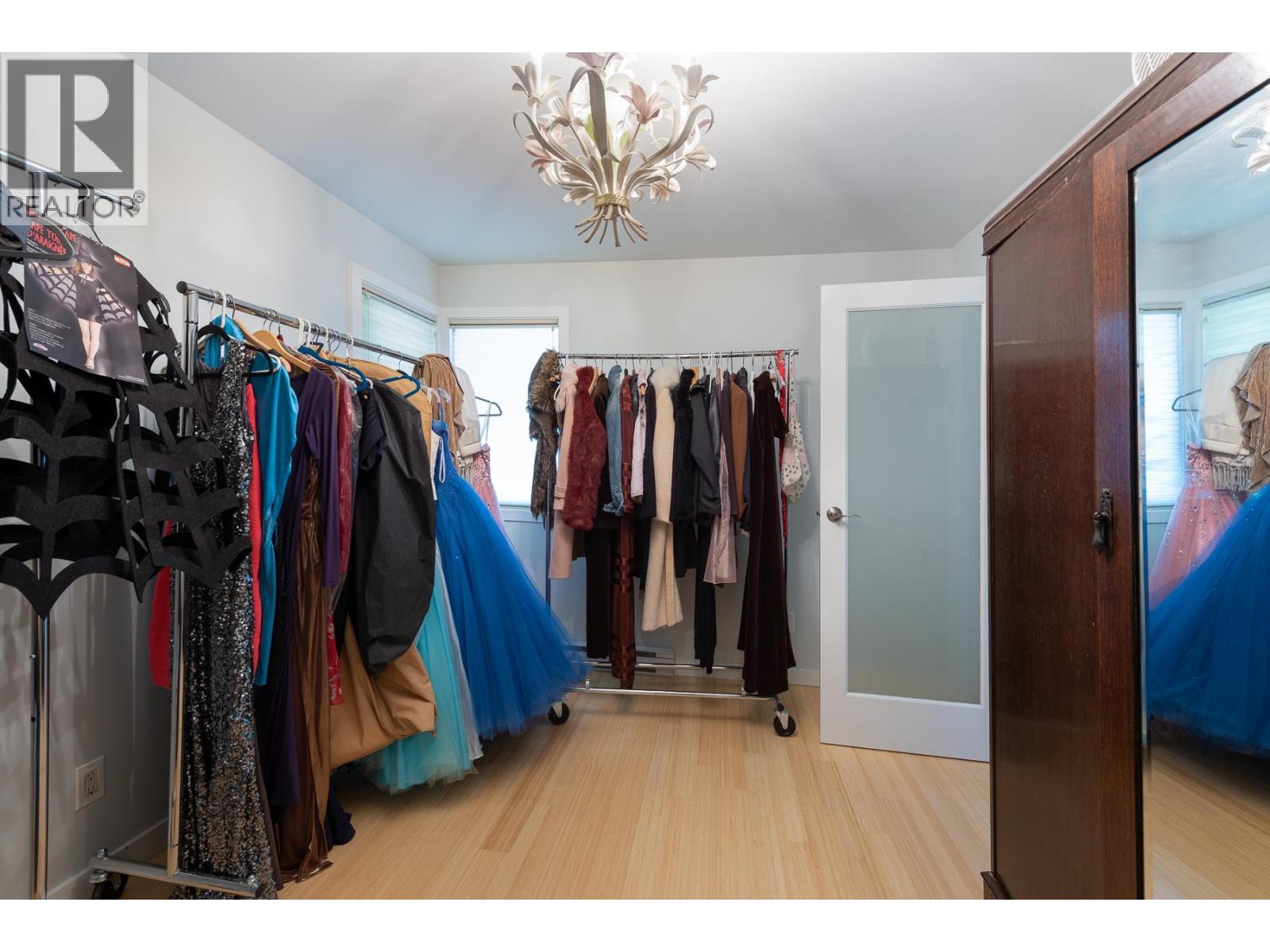 112 MINER STREET, New Westminster