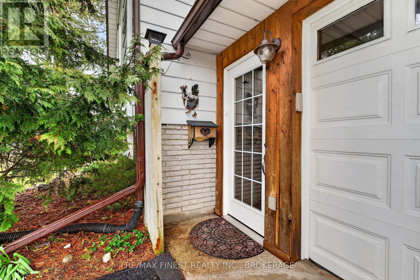 798 DANBURY ROAD - 4