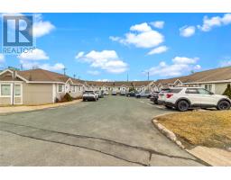 8 Sarasota Court thumbnail 2