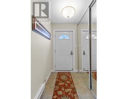 8 Sarasota Court thumbnail 3