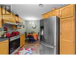 8 Sarasota Court thumbnail 8