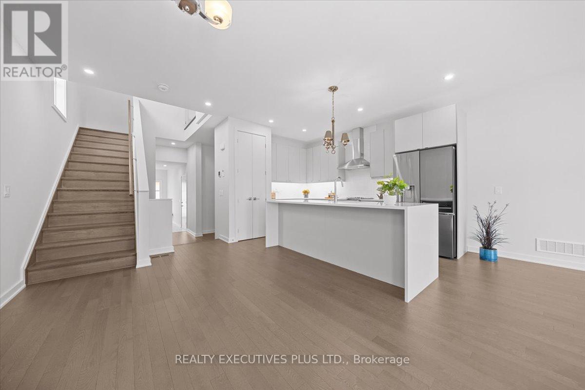 699 HONEYDEW STREET - 12