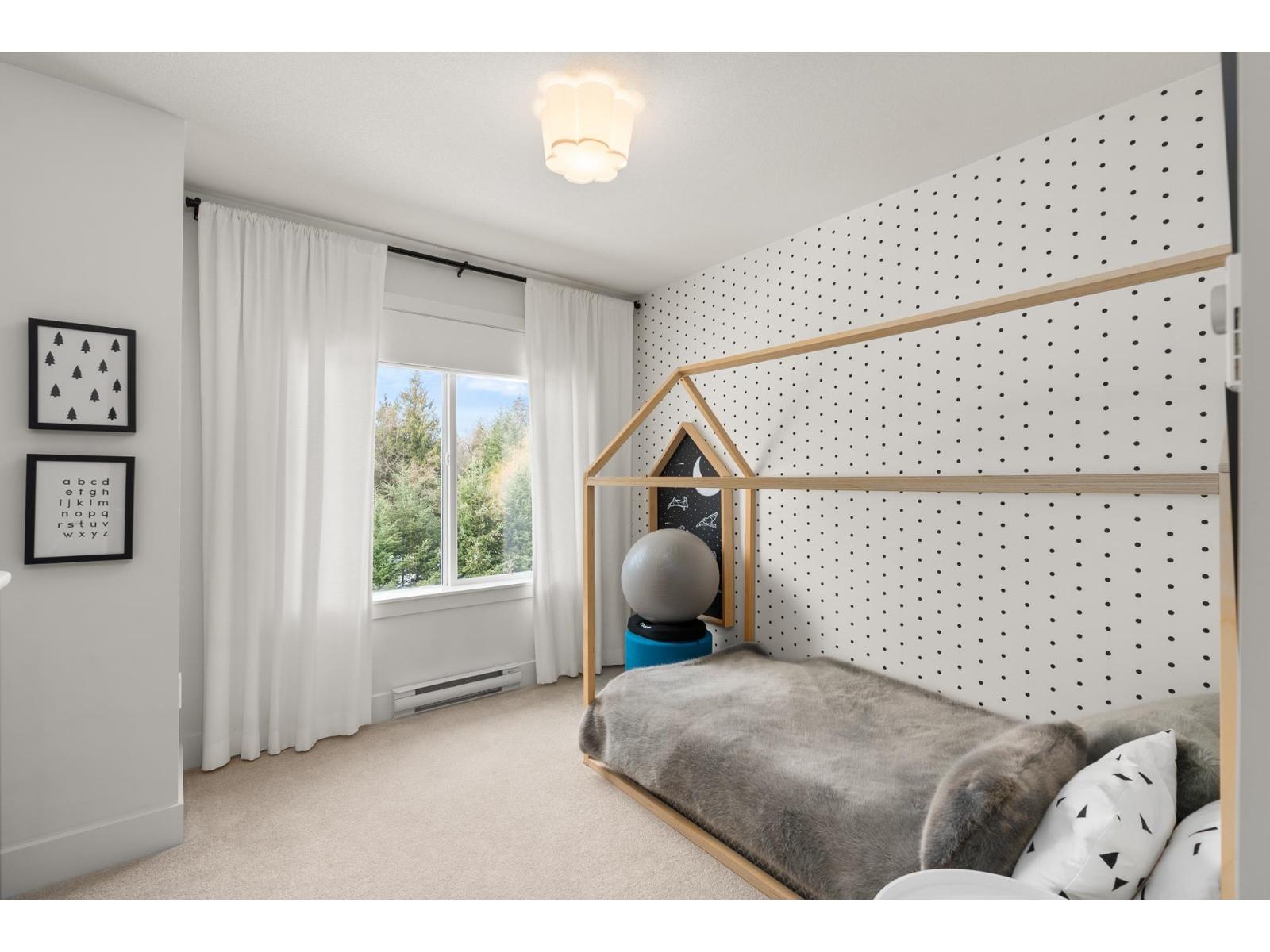 63 9718 161A STREET, Surrey