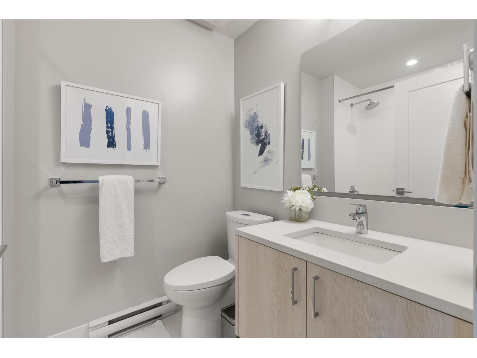 63 9718 161A STREET, Surrey