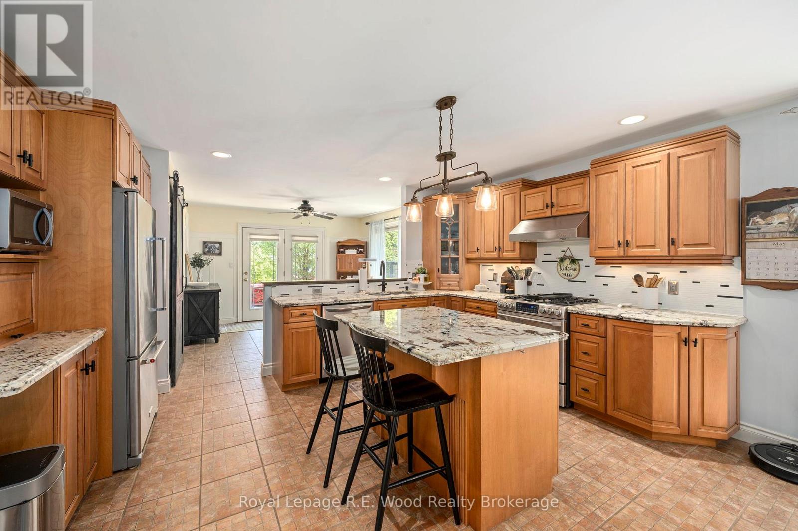 29 WOODSIDE DRIVE - 12