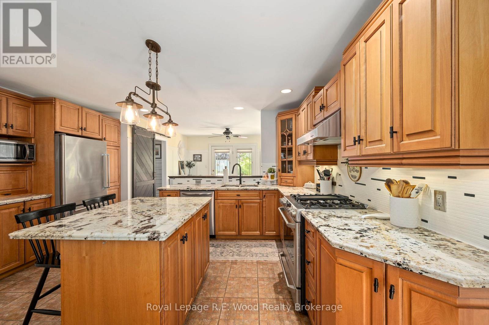 29 WOODSIDE DRIVE - 13
