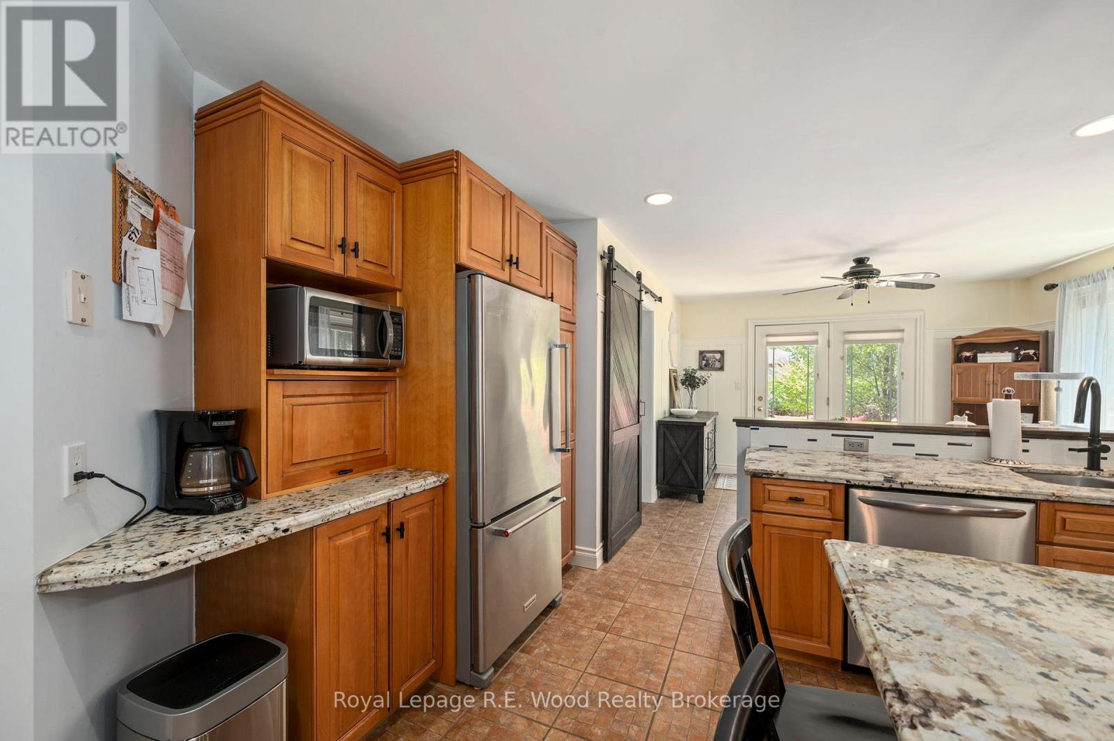 29 WOODSIDE DRIVE - 16