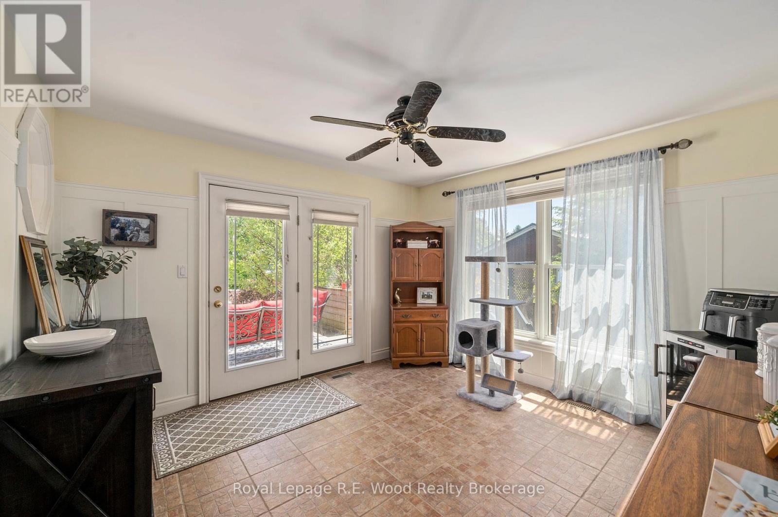 29 WOODSIDE DRIVE - 17