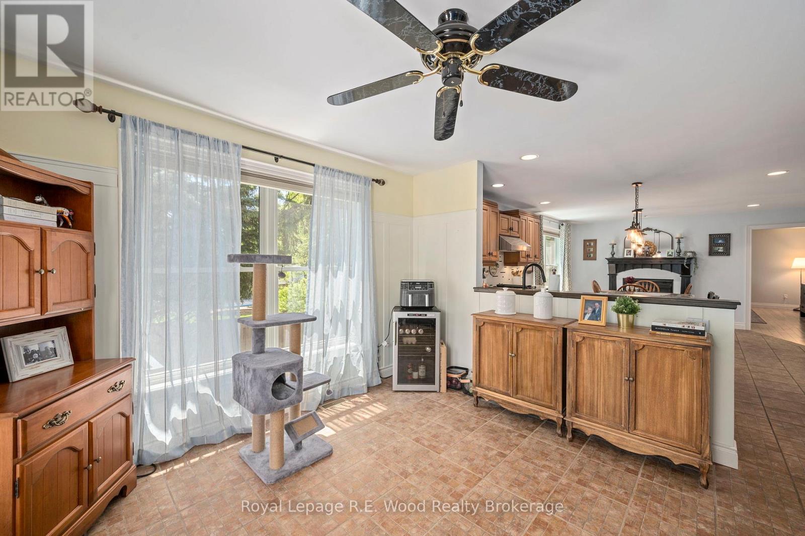 29 WOODSIDE DRIVE - 22