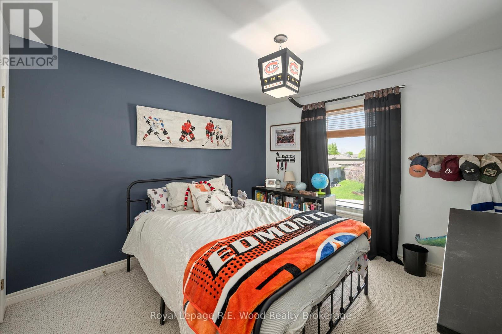29 WOODSIDE DRIVE - 27