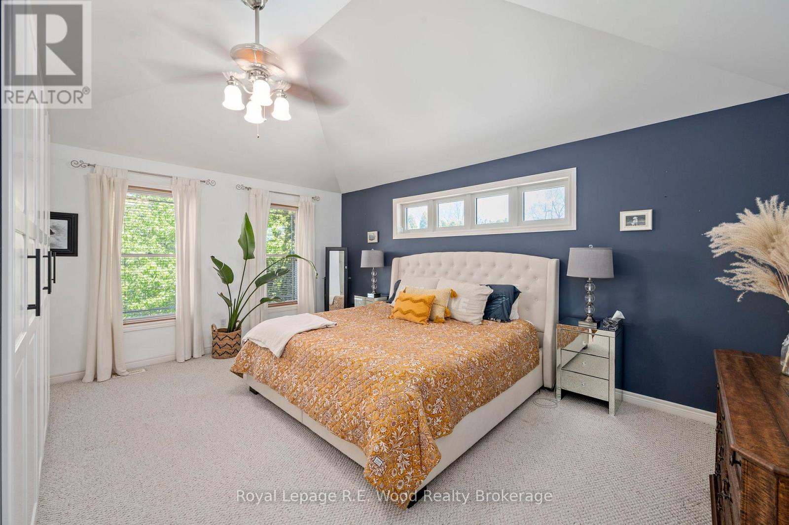 29 WOODSIDE DRIVE - 28