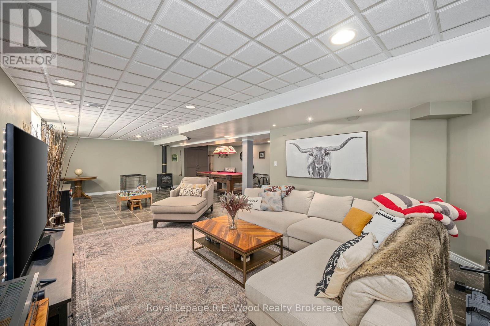 29 WOODSIDE DRIVE - 40