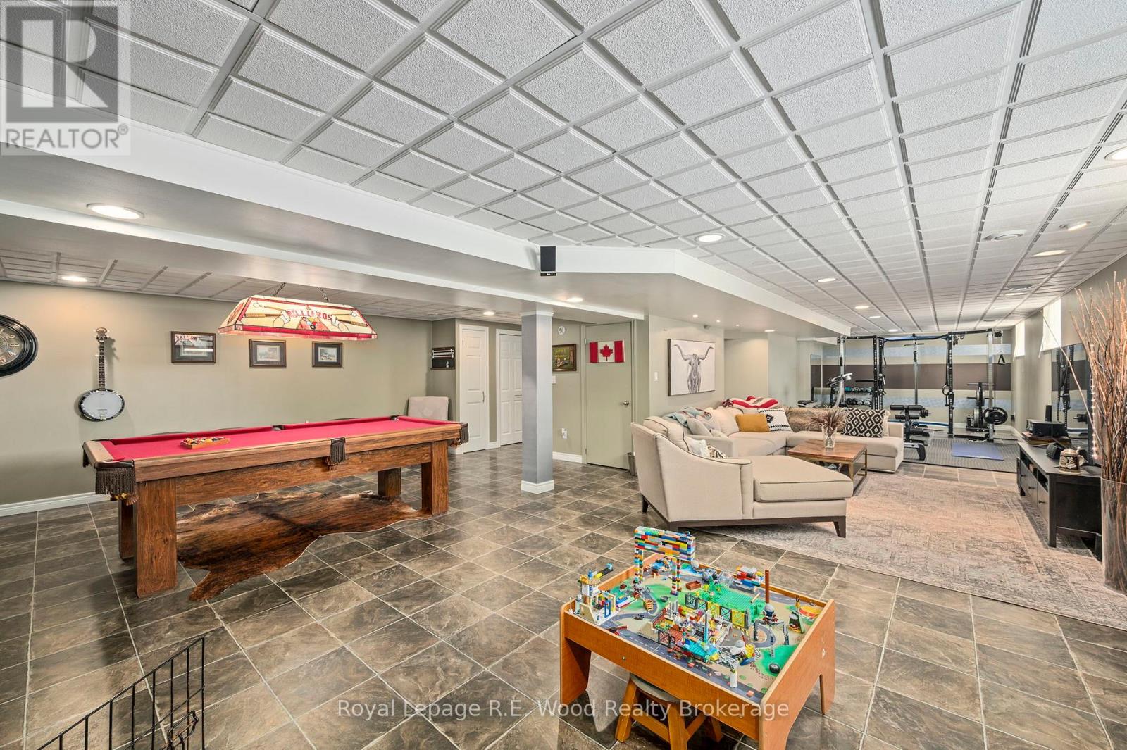 29 WOODSIDE DRIVE - 41