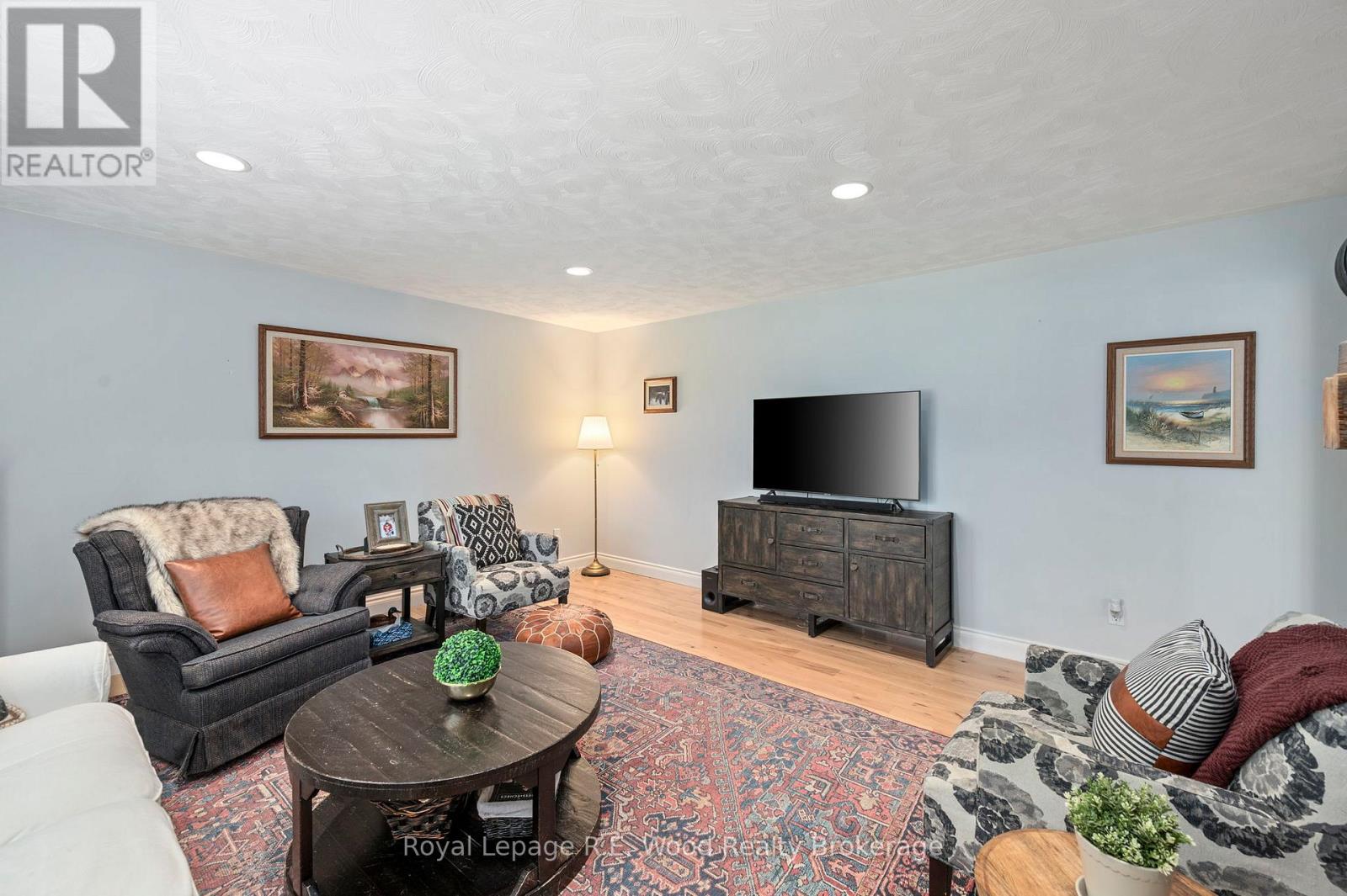 29 WOODSIDE DRIVE - 9