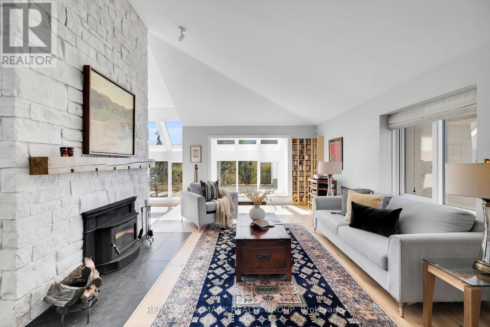 5567 SOUTH ISLAND PARK DRIVE - 5