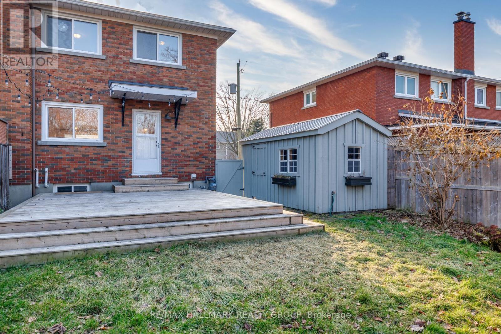 1213 EMPEROR AVENUE - 21