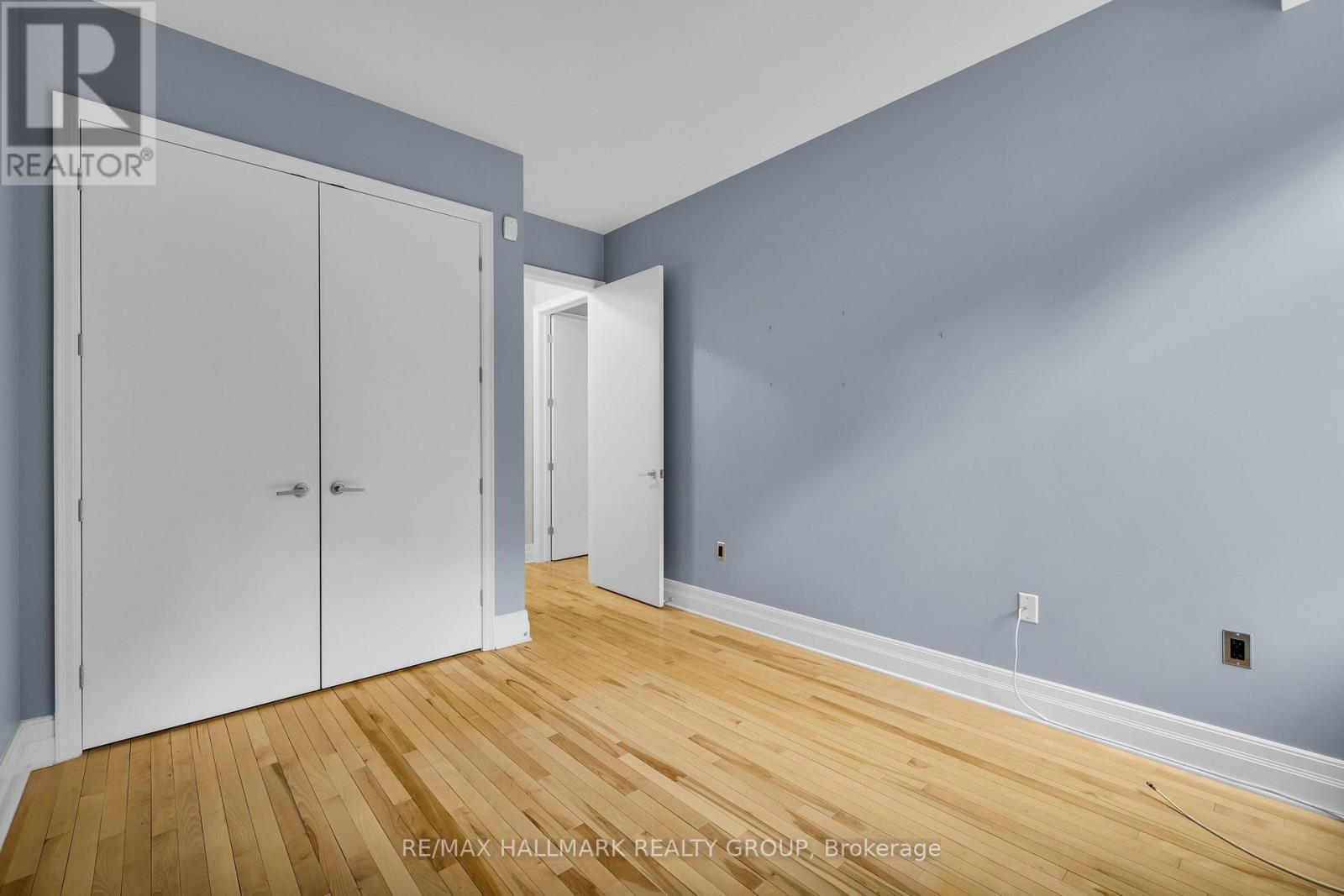 #203 260 BESSERER STREET - 22
