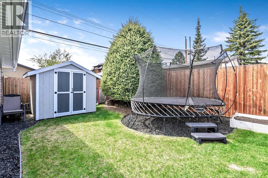 6007 34 Street SW - 35