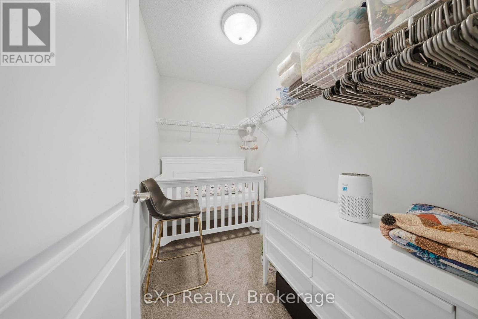 300 HUTTON STREET E - 24