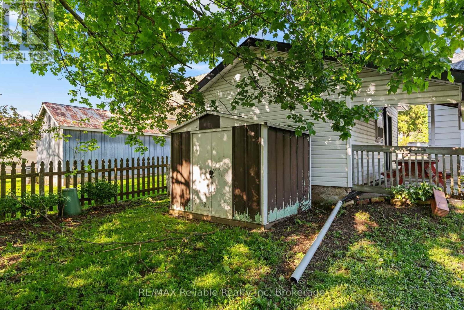 120 VICTORIA STREET - 29