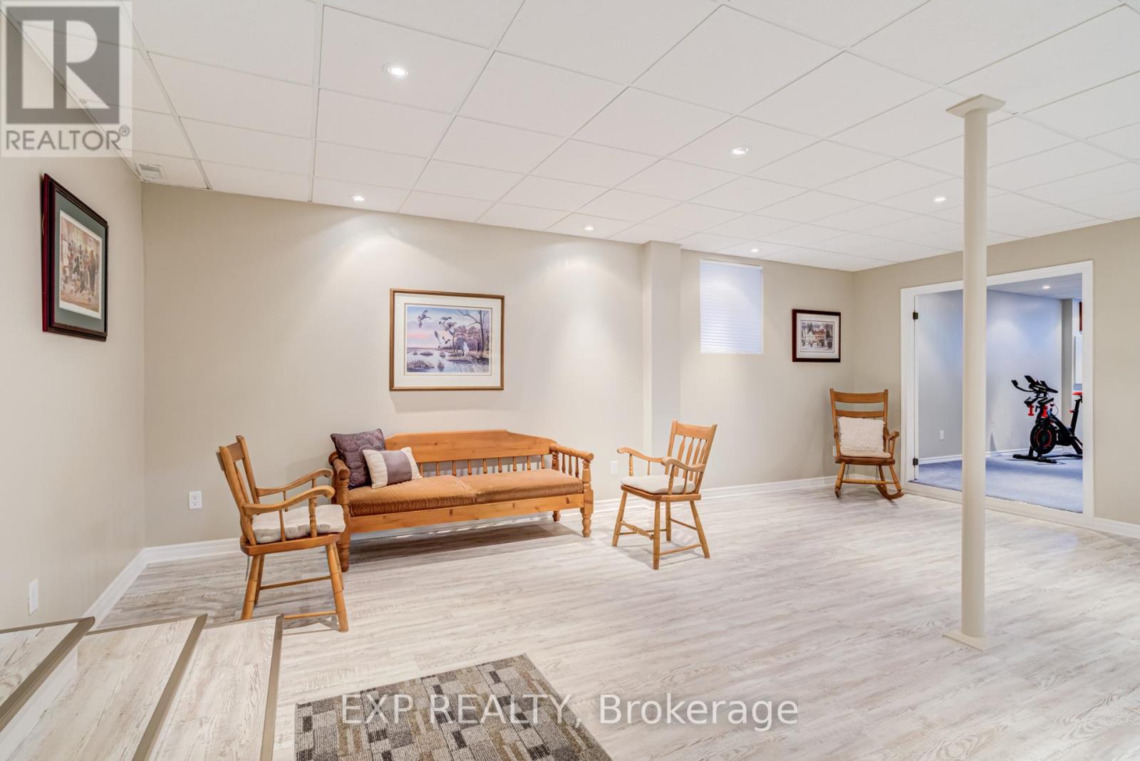 13 BLUEBERRY HILL COURT - 36