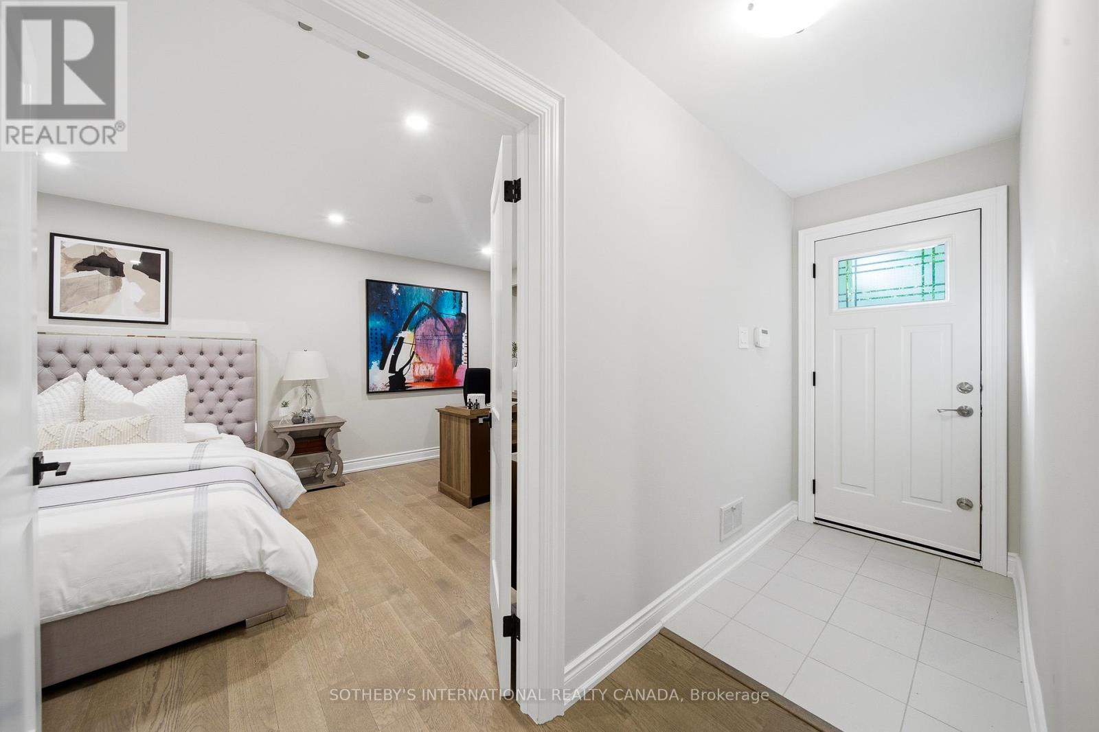 122 CASSANDRA BOULEVARD - 36