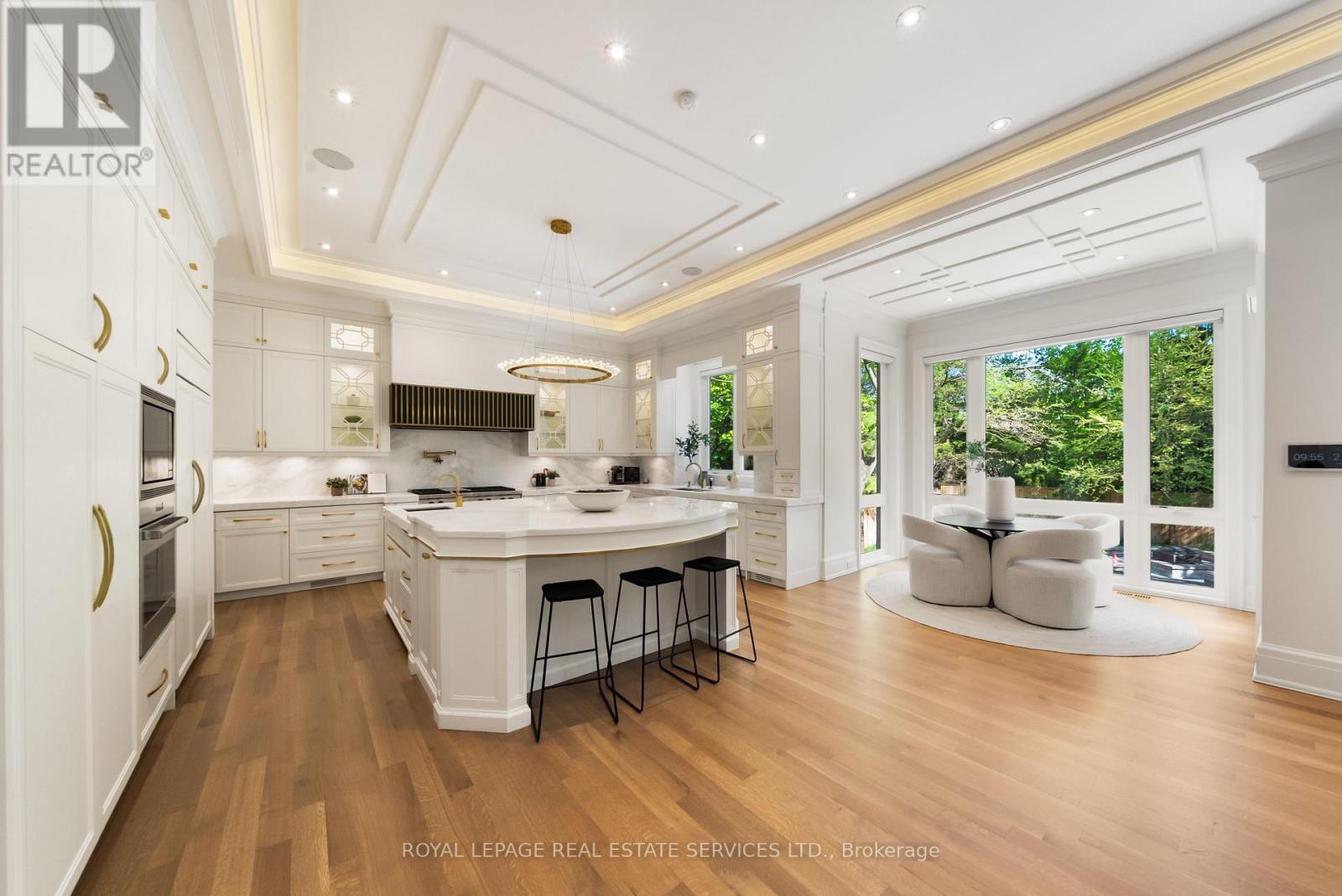 148 MUNRO BOULEVARD - 22