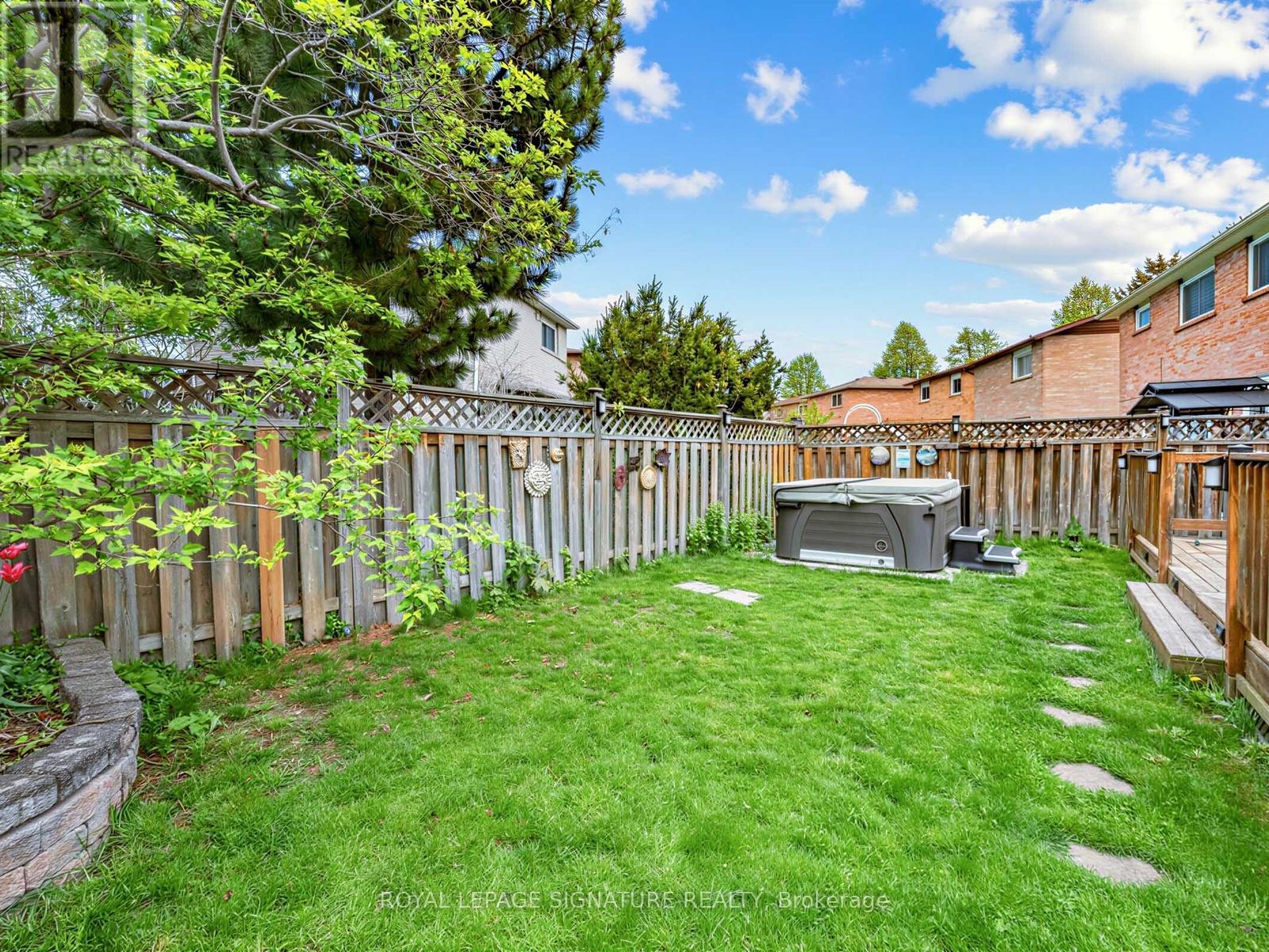 16 VENTRIS DRIVE - 32