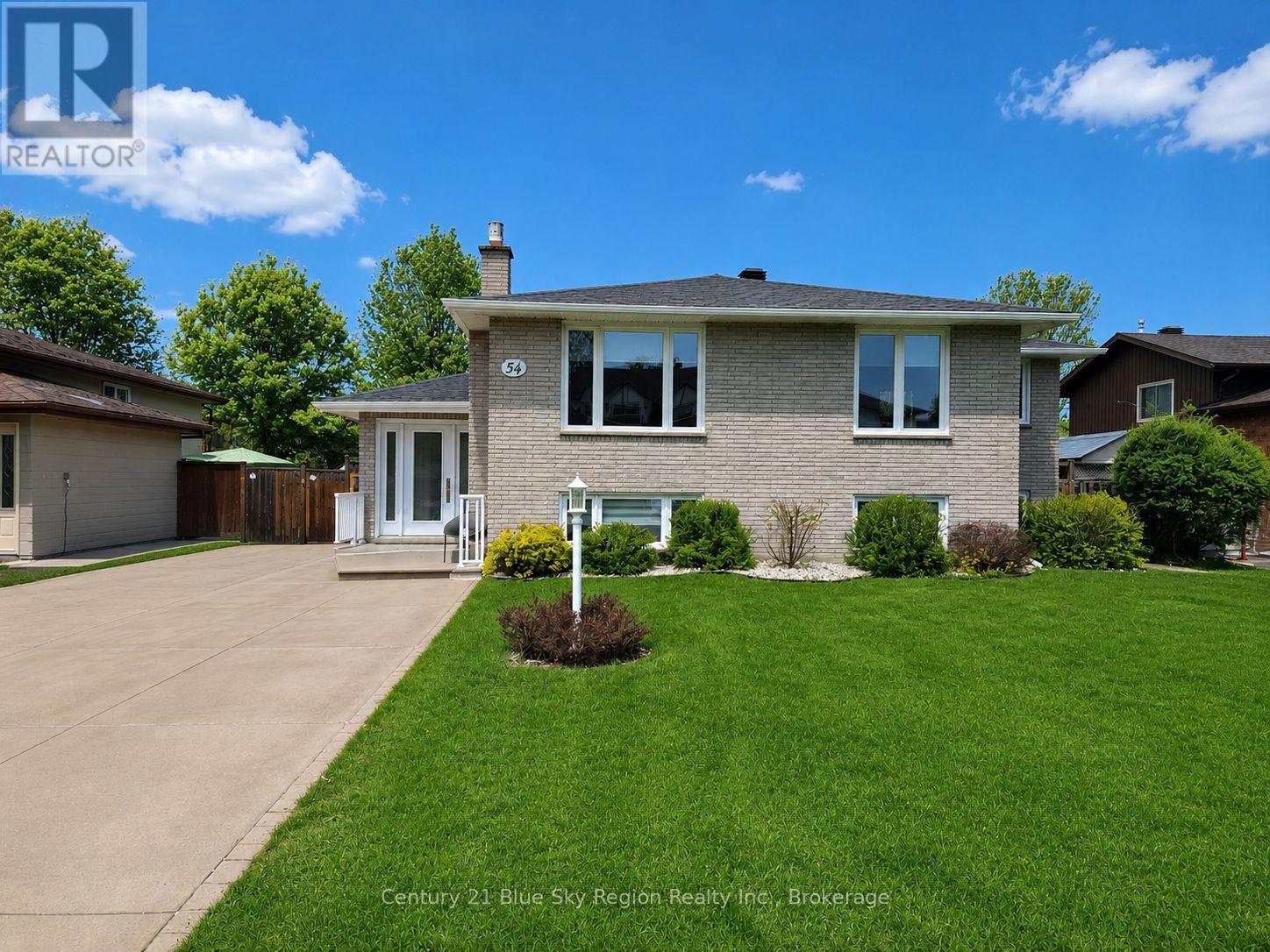 54 HARRIS DRIVE - Image 2