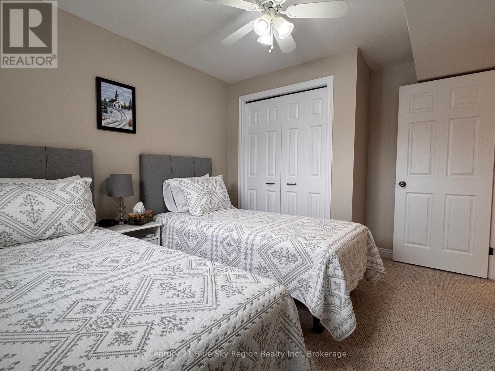 54 HARRIS DRIVE - 24