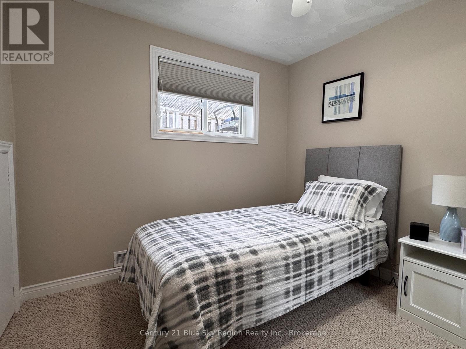 54 HARRIS DRIVE - 28