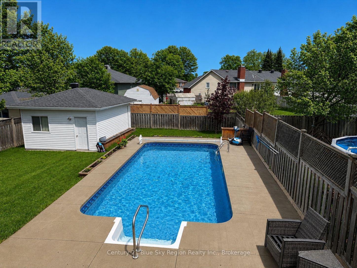 54 HARRIS DRIVE - 31
