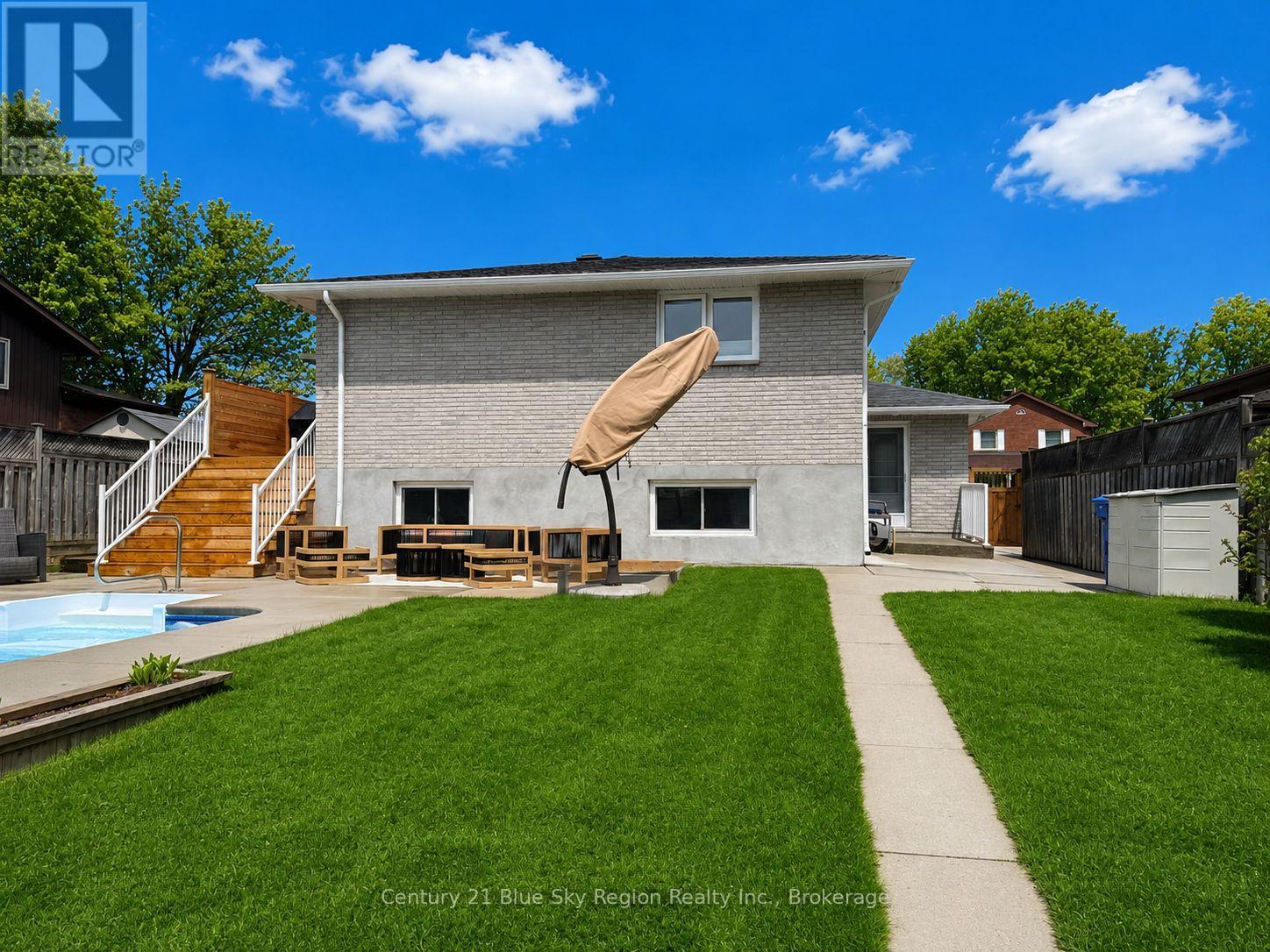 54 HARRIS DRIVE - 32