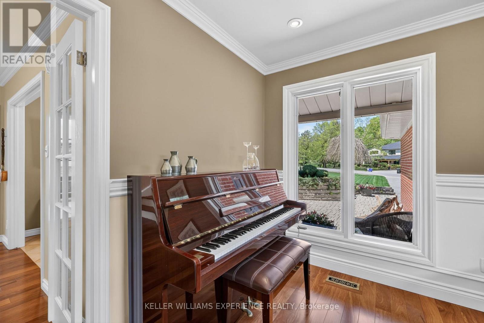 76 ROYAL OAK DRIVE - 14