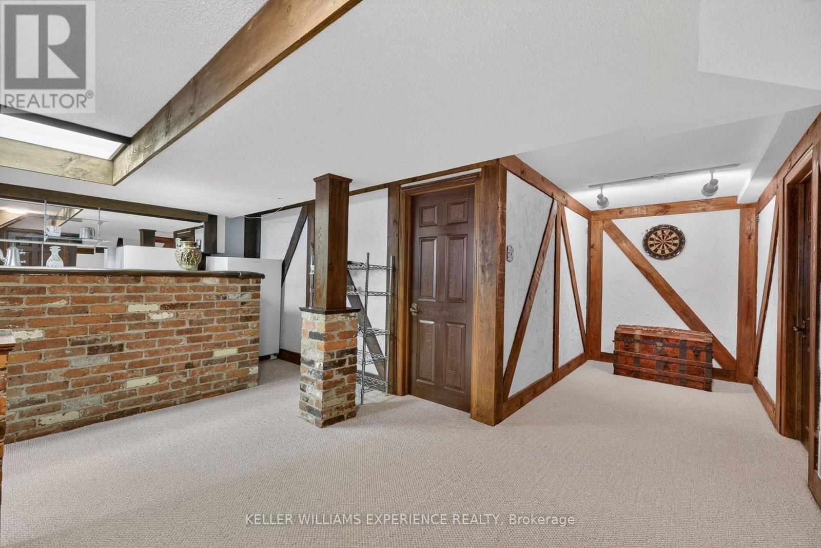 76 ROYAL OAK DRIVE - 34
