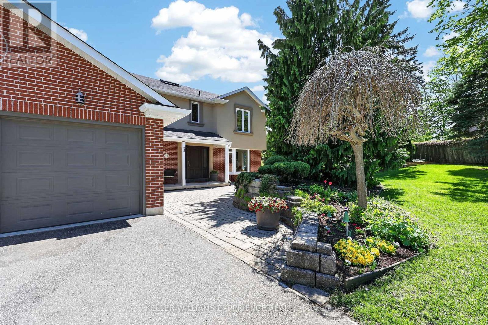 76 ROYAL OAK DRIVE - 4