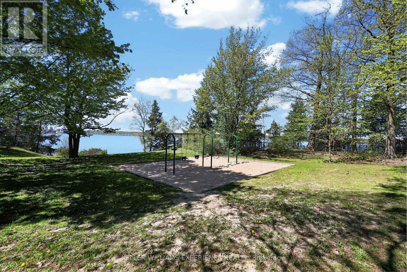 76 ROYAL OAK DRIVE - 45
