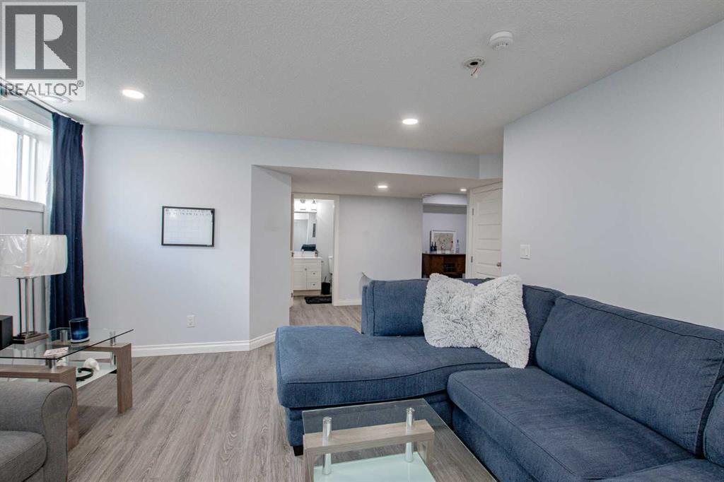 12214 103A Street - 24