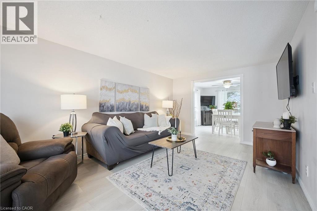 98 OLD MAPLE Lane - 12