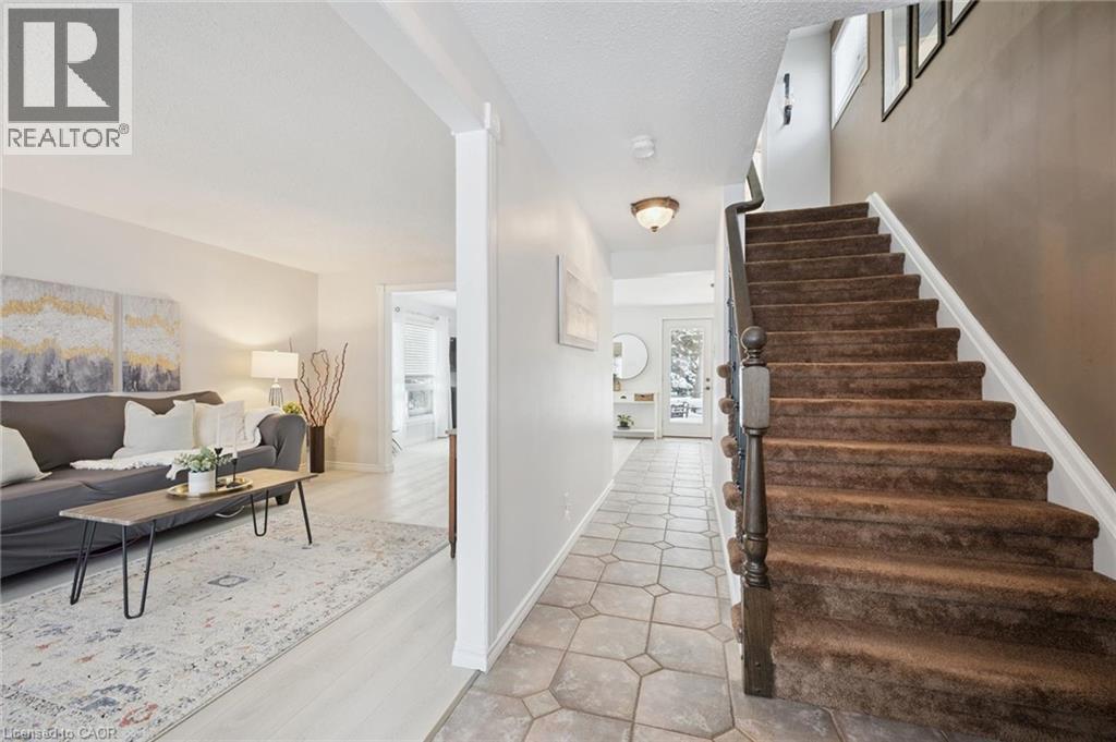 98 OLD MAPLE Lane - 11
