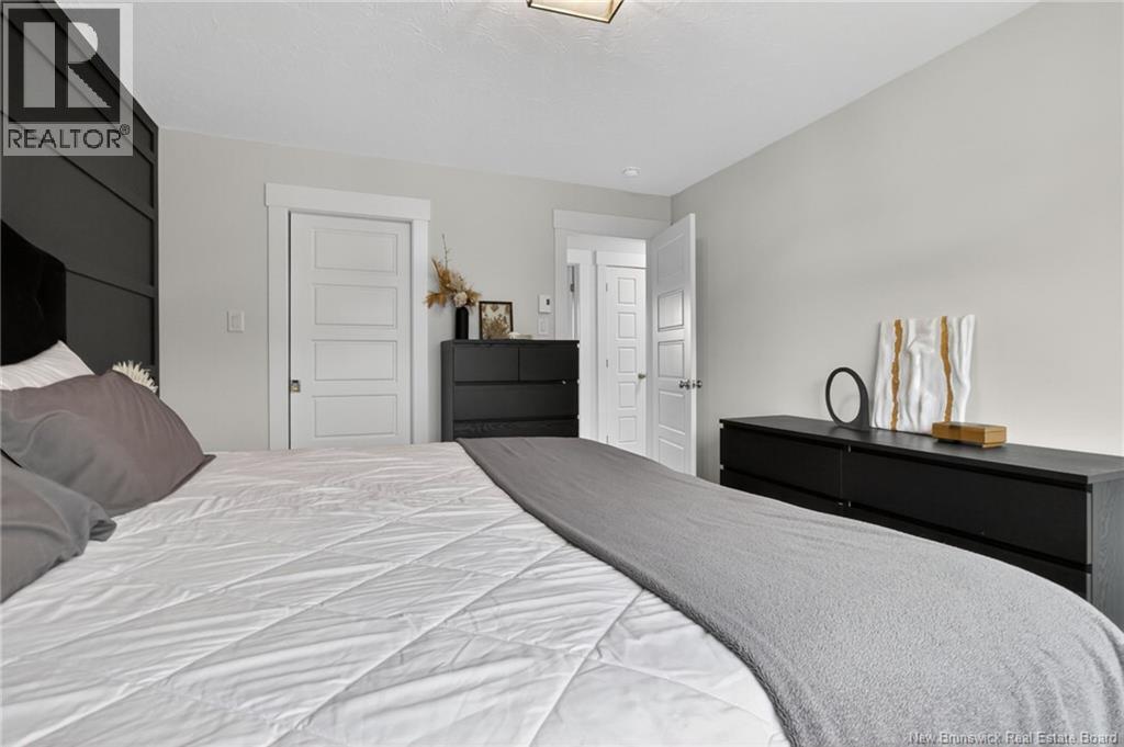 243 Lorette Street - 24