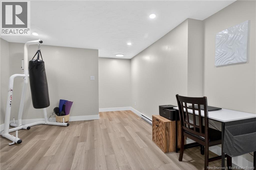 243 Lorette Street - 38